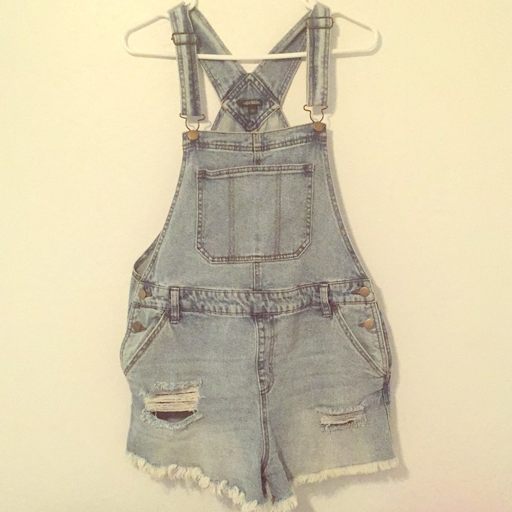 Short overalls